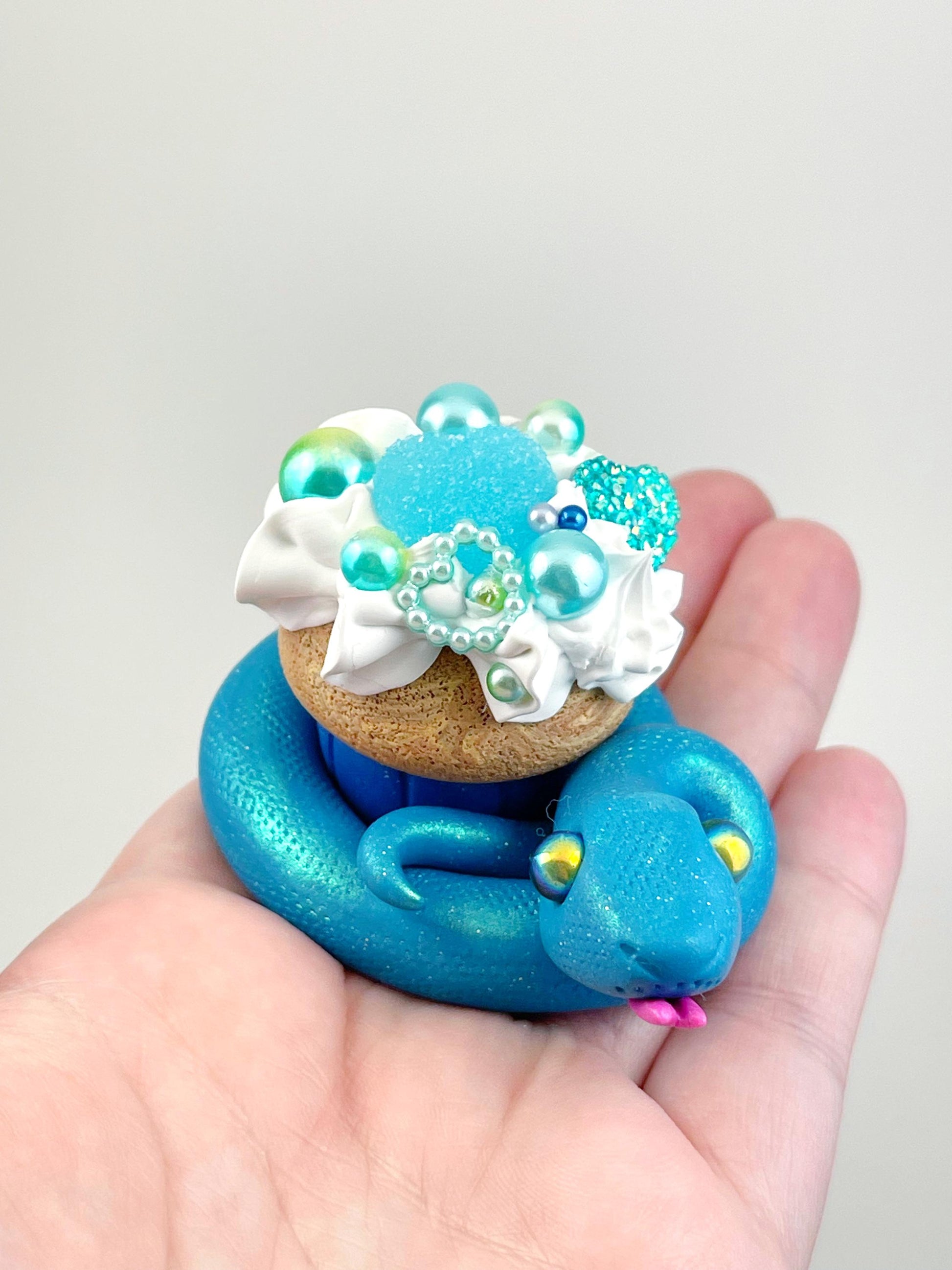 Cupcake Snake handmade sculpture decoden whip